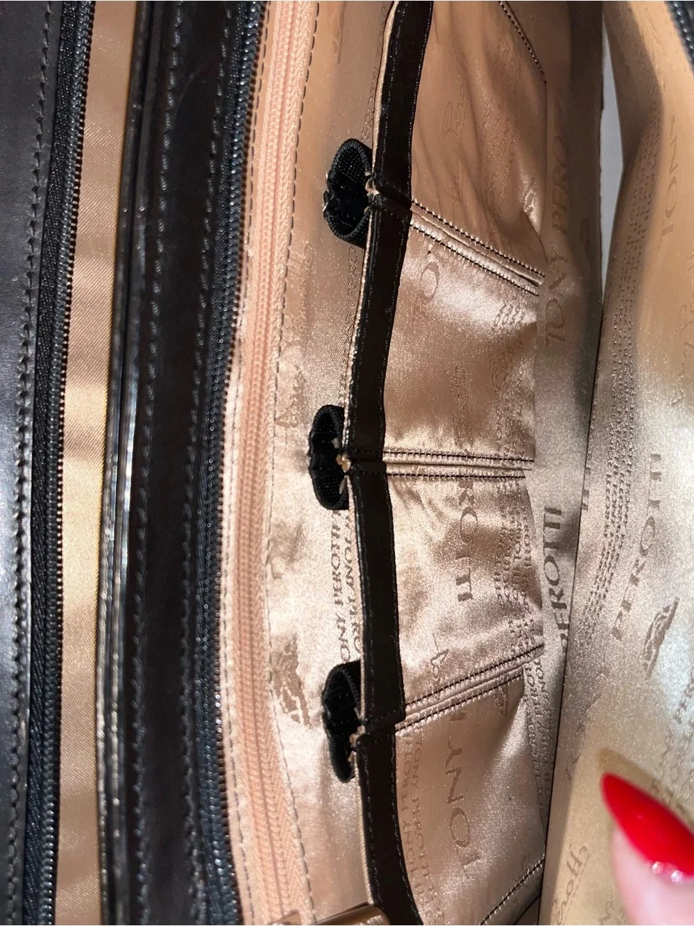 Tony Perotti Italian Leather Laptop Bag Briefcase